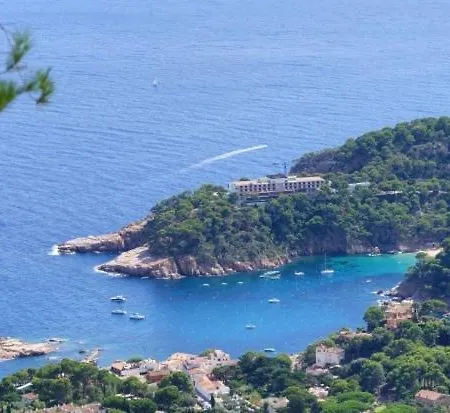 Villa Sleeps 8 Pool Wifi *